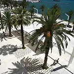 Luxury Skystar-split 4* Сплит
