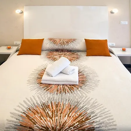 לינה וארוחת בוקר Luxury Skystar-split