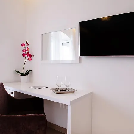 Luxury Skystar-split לינה וארוחת בוקר