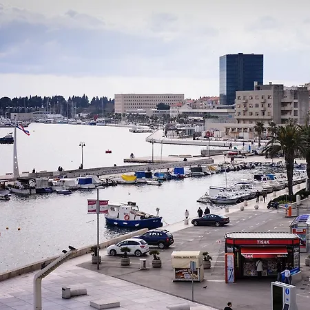 Luxury Skystar-split 4* ספליט