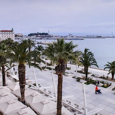 Luxury Skystar-split 4* ספליט