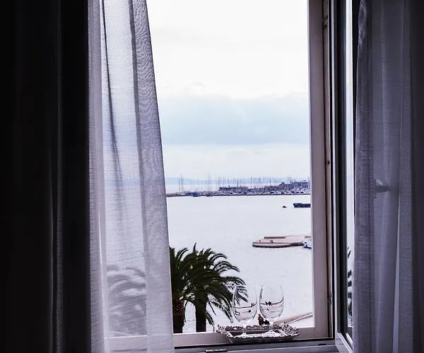 Luxury Skystar-split