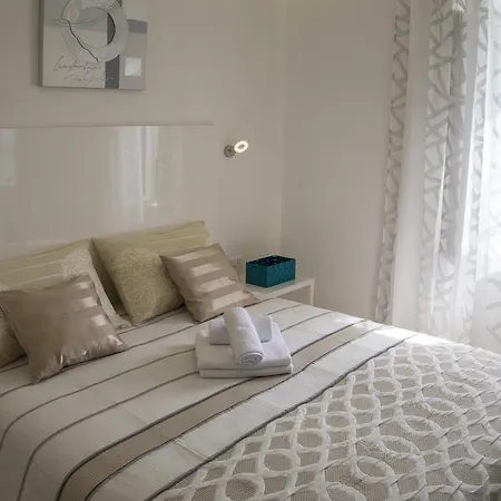 Luxury Skystar-split 4* Split